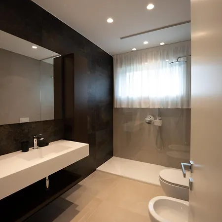 Aparthotel Midum Luxuryapartments Con Giardino *