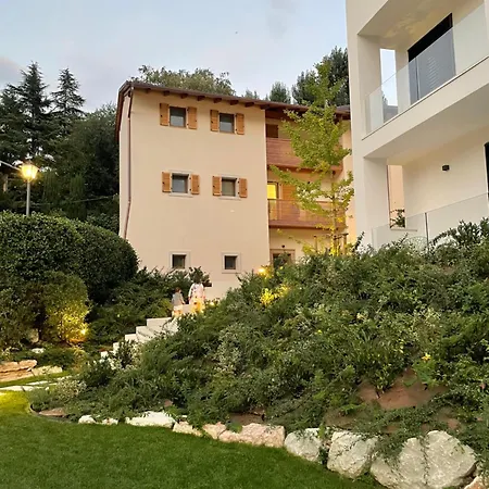 Aparthotel Midum Luxuryapartments Con Giardino Trento